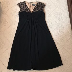 Adrianna Papell Black Lace Cap Sleeve V-Neck Dress
